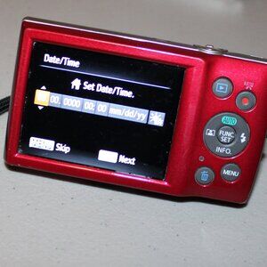 Canon PowerShot ELPH 180 Red Digital Camera 8x Digital Zoom incl Battery Charger